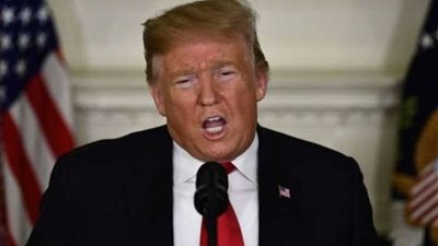 ترامب: حريق كاتدرائية نوتردام مفزع.. ويقترح حلًا لإخماده