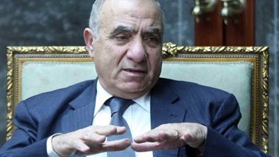 متابعة أعمال تطوير طرق ومداخل اﻹسكندرية استعدادا لكاس اﻷمم الإفريقية