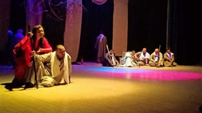 أغانى التراث الصعيدى تبهر الجمهور بمسرح الجنوب