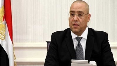 وزير الإسكان: إنهاء 6912 وحدة سكنية بـ