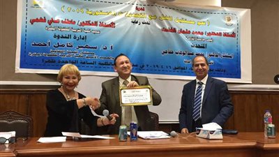 خفاجي: تخصيص ربع مقاعد البرلمان للمرأة المصرية تتويجًا لكفاحها