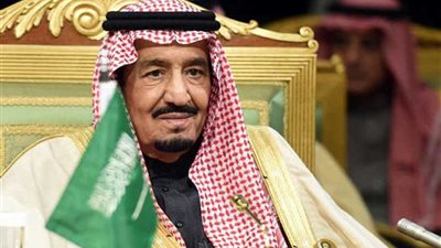 العاهل السعودي : نقف مع العراق وحريصون على دعمه
