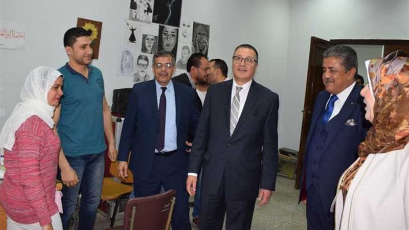 رئيس جامعة بنها يتفقد