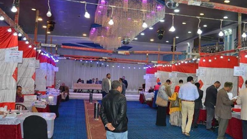 غلق باب التصويت في