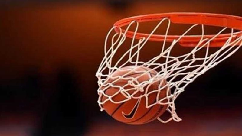 الأهلي يتفوق على