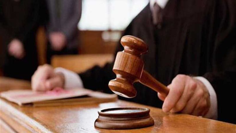 إحالة أوراق قياديين