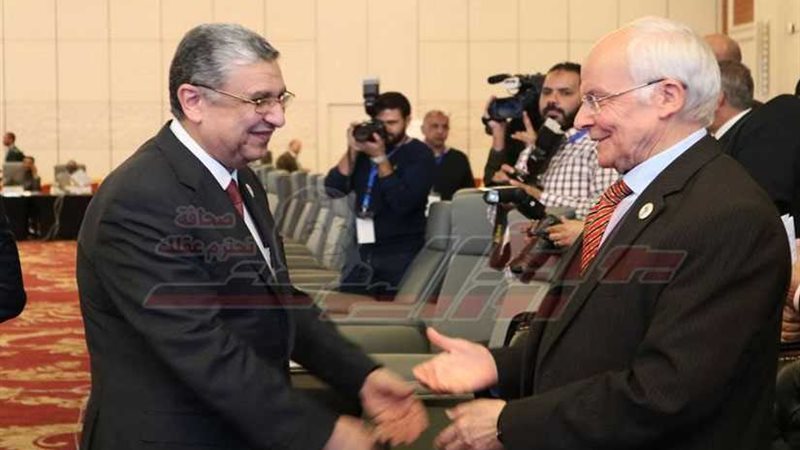 شاكر يرحب بوزير الكهرباء