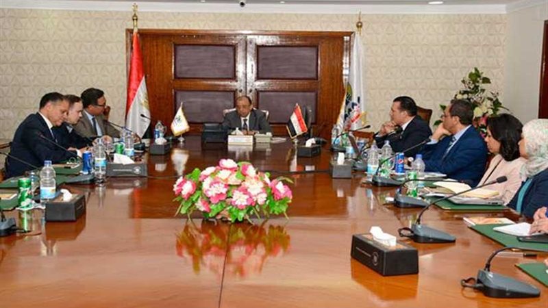 وزير التنمية المحلية