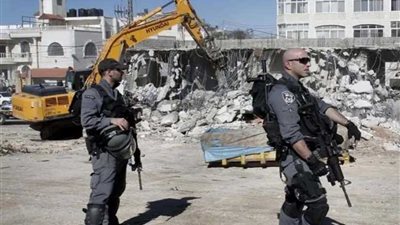 الاحتلال الإسرائيلي يهدم منزل عائلة فلسطينية في الخليل