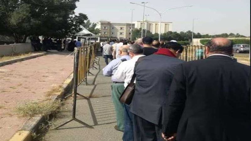 مصريون في طوابير
