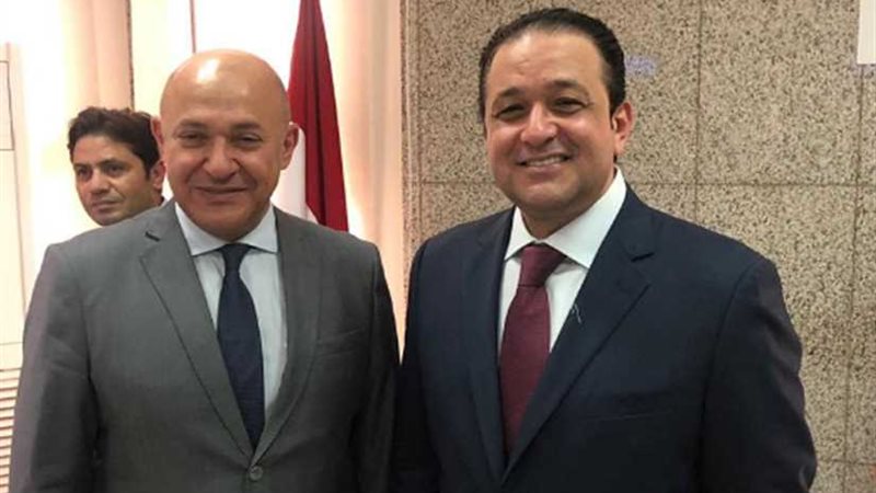 علاء عابد يدلي بصوته