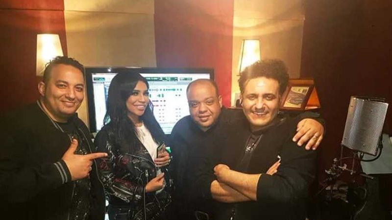 بالفيديو والصور :