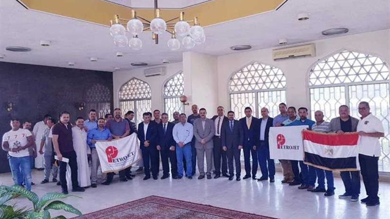 استمرار التوافد على