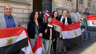 عبد الحميد نقريش من باريس لبوابة روزاليوسف: الجالية المصرية بفرنسا حرصوا على الذهاب للإدلاء بأصواتهم