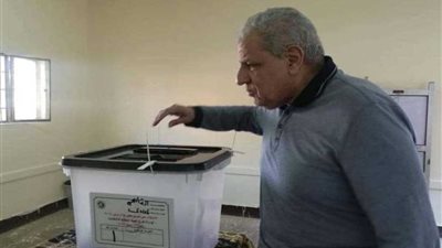 محلب يدلي بصوته فى الاستفتاء على التعديلات الدستورية