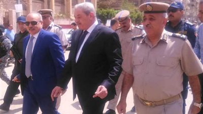 مساعد وزير الداخلية يتفقد لجان الاستفتاء بالمنصورة
