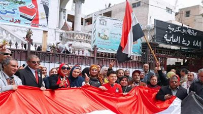 مسيرة بالأسكندرية لتشجيع المواطنين على المشاركة في الاستفتاء