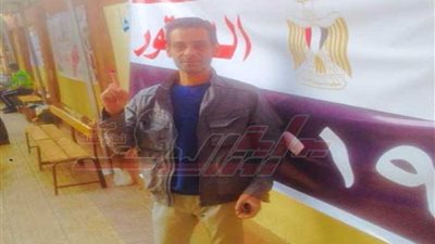 محمود فارس يدلي بصوته في التعديلات الدستورية