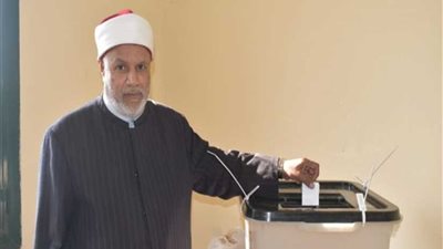 نائب رئيس جامعة الأزهر: كثافة الإقبال على الاستفتاء يعكس ثقة الشعب في القيادة السياسية