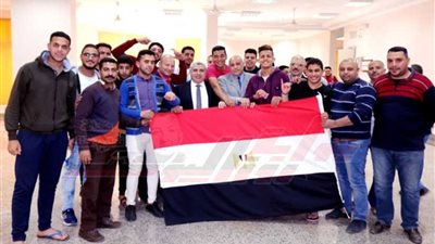 رئيس جامعة طنطا يتابع مشاركة الطلاب في الاستفتاء