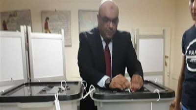 إغلاق صناديق الاقتراع في اليوم الأول للاستفتاء على تعديل الدستور