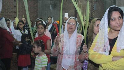 بدء احتفالات الأقباط بأحد السعف