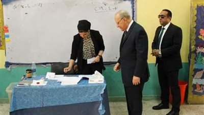 وزير العدل يدلي بصوته في الاستفتاء على تعديل الدستور