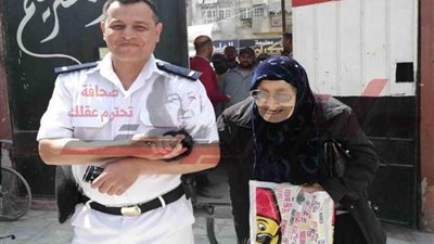 يد تحمي ويد تحنو.. 