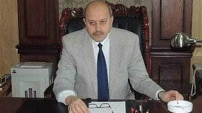 عامل يطعن فكهانيا لخلافات الجيرة ببنها