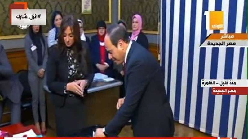 السيسي يدلي بصوته