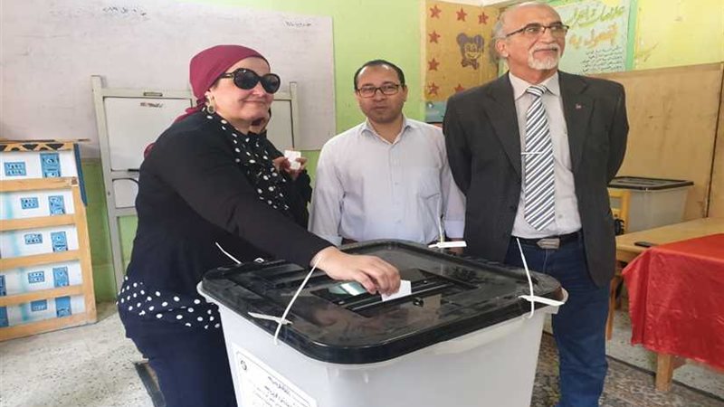 رؤساء المدن يدلون