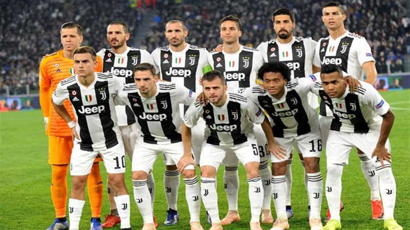 يوفنتوس يتوج بلقب