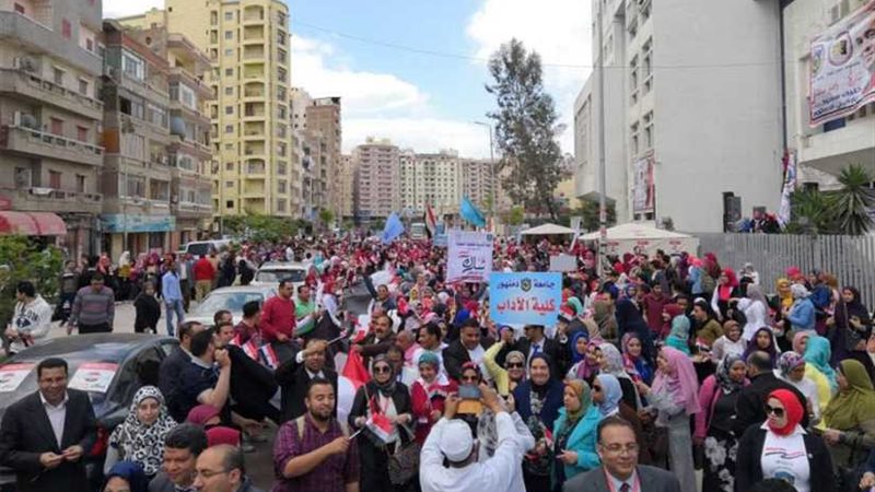 جامعة دمنهور تفيض