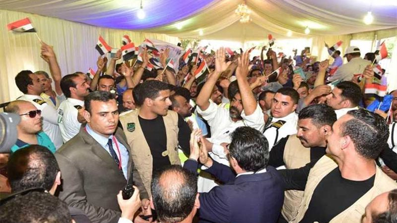 يوم مشهود في تاريخ