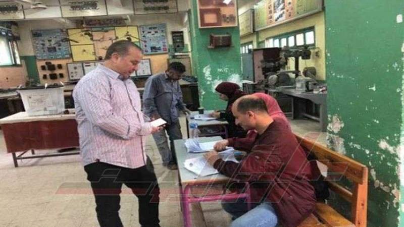 بالصور.. شوقي غريب