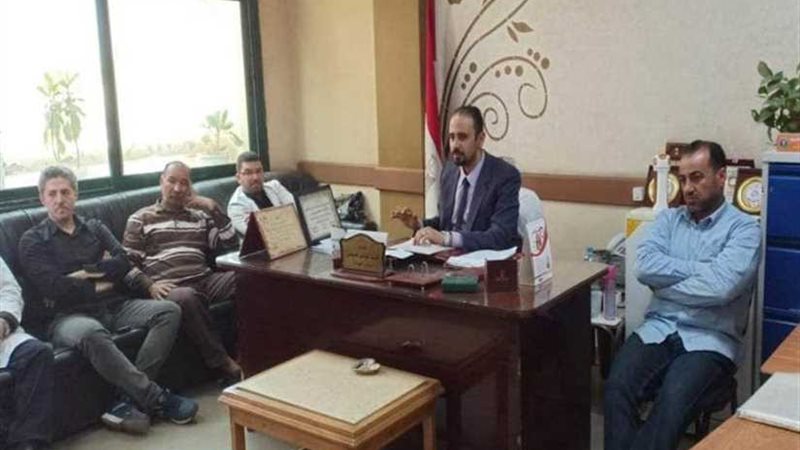 عوني يلتقي أطباء