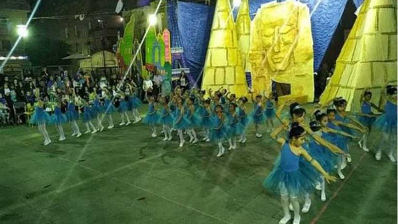 عرض باليه فيها حاجة