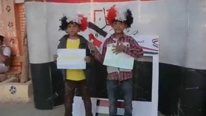 الأجداد يعلمون الأحفاد