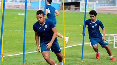 تدريبات تأهيلية لحازم إمام في مران الزمالك