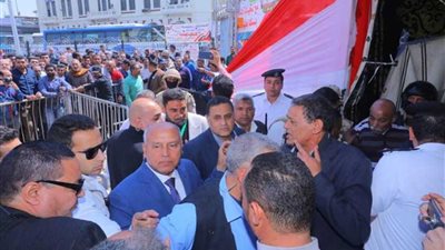 للمرة الثانية.. وزير النقل يتفقد محطة مصر برمسيس للاطمئنان على مستوى الخدمة