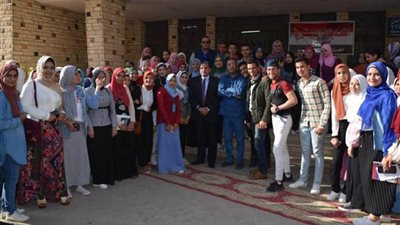 150طالبة مغتربة بجامعة بني سويف يدلين بأصواتهن في الاستفتاء