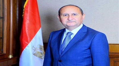 وزير التجارة يوجه 