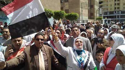 مسيرة حاشدة لطلاب كفر الشيخ لحث المواطنين على المشاركة في الاستفتاء