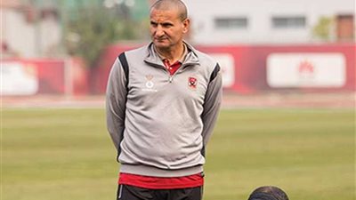 خاص | والد حارس الأهلي: نتحمل فساد طارق سليمان حبًا في الأحمر.. ولكن طفح الكيل