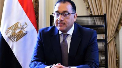 رئيس الوزراء يهنئ وزير الدفاع بعيد تحرير سيناء