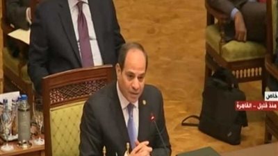 كلمة السيسي بالجلسة الافتتاحية للقمة التشاورية للشركاء الإقليميين للسودان 