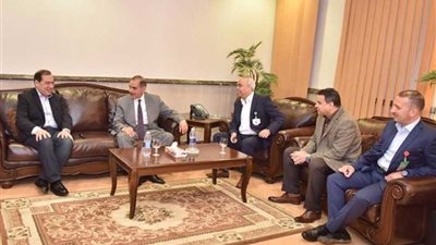 وزير البترول ومحافظ أسيوط يتفقدان أعمال تنفيذ مشروعي تكرير البترول في الصعيد بـ 2,3 مليار دولار
