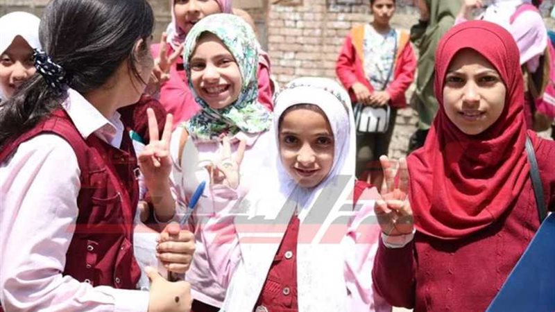 طالبات مدرسة فتيات