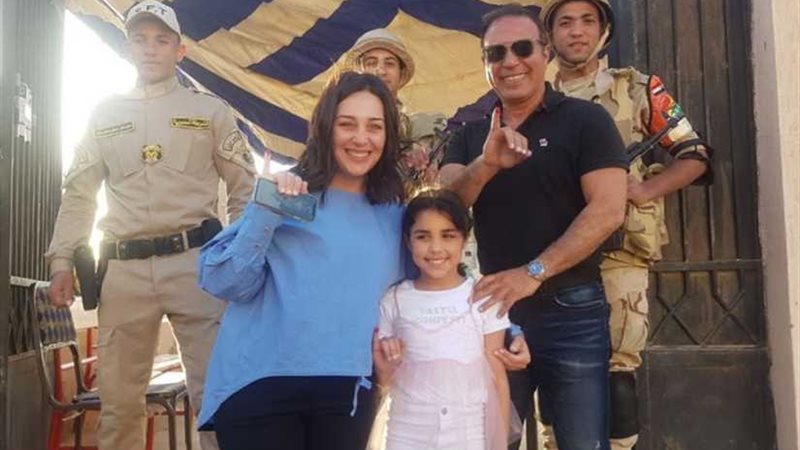 بالصور أيمن يونس