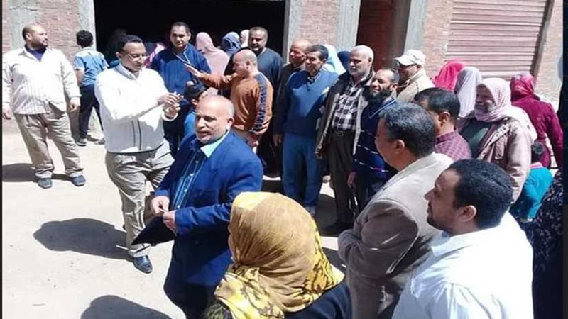 لجان الاقتراع تفتح